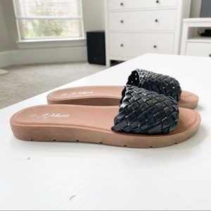 J. Mark Black Sandals Form-205